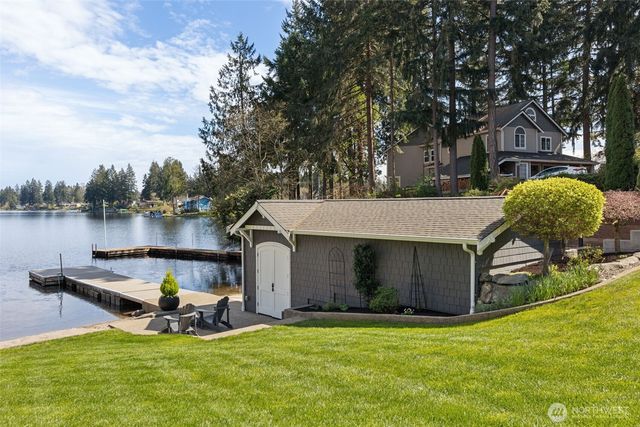 4022 Long Lake Drive SE, Lacey, WA 98503