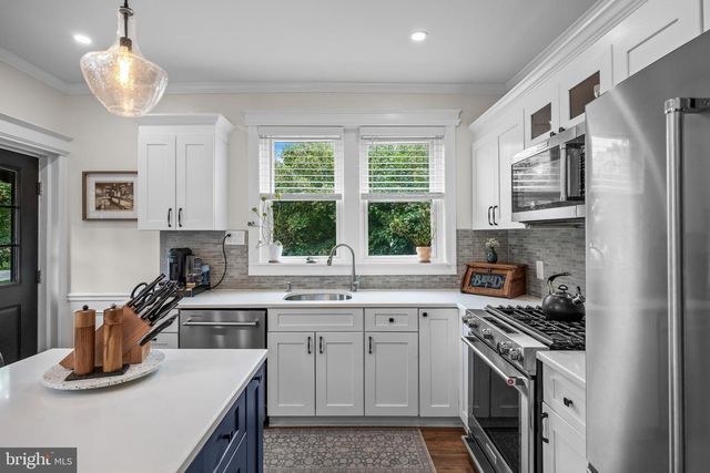 326 LEES AVE, Collingswood, NJ 08108