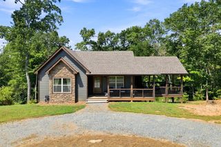 450 Jakes Landing Way, Ellijay, GA 30540