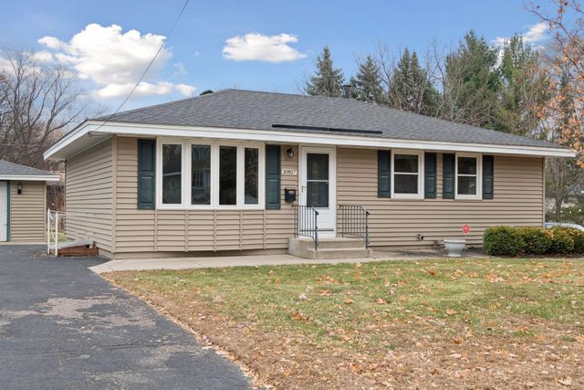 10817 Xerxes Avenue S, Bloomington, MN 55431