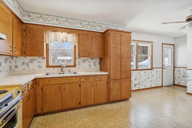 10817 Xerxes Avenue S, Bloomington, MN 55431