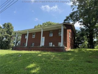 1924 Lakewood Drive, Charleston, WV 25312