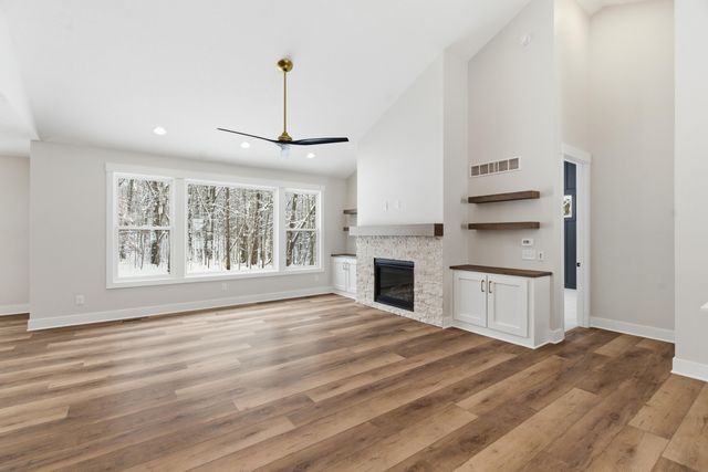 8050 W PQ Avenue, Texas Twp, MI 49009