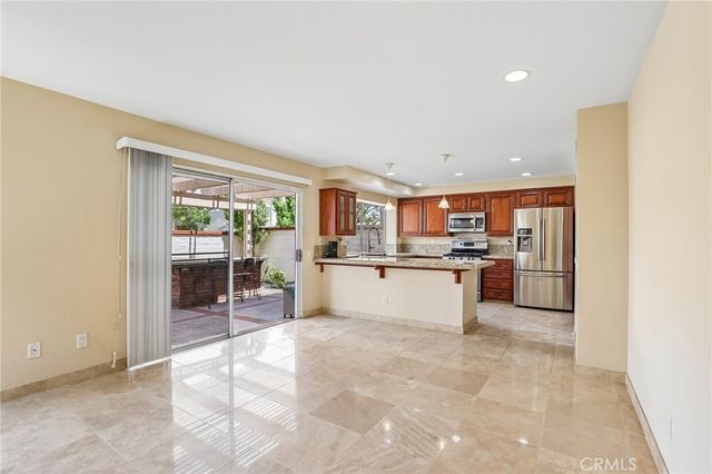 2521 Avenita Alpera, Tustin, CA 92782