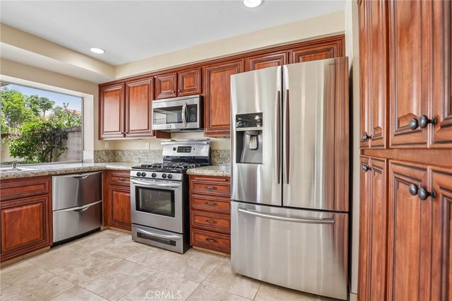 2521 Avenita Alpera, Tustin, CA 92782