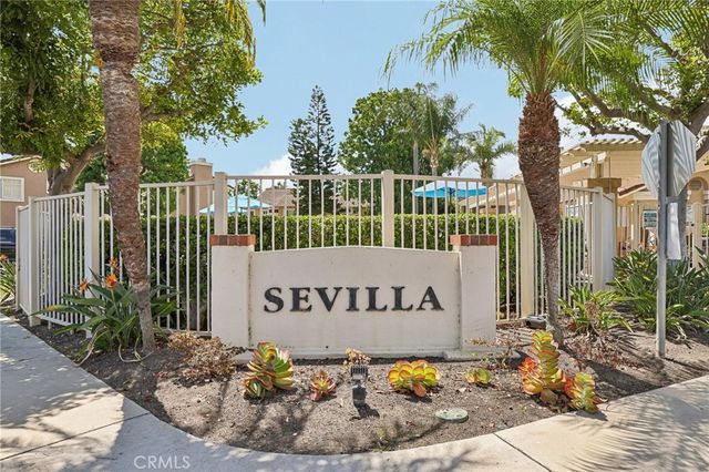 2521 Avenita Alpera, Tustin, CA 92782