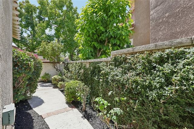 2521 Avenita Alpera, Tustin, CA 92782