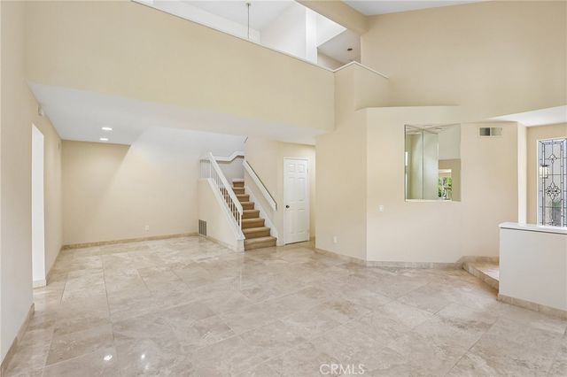 2521 Avenita Alpera, Tustin, CA 92782