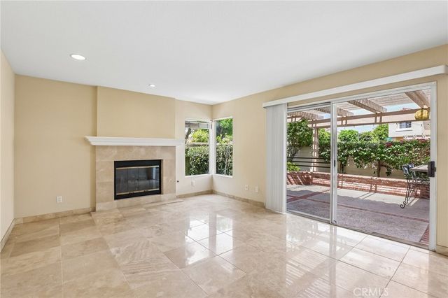 2521 Avenita Alpera, Tustin, CA 92782