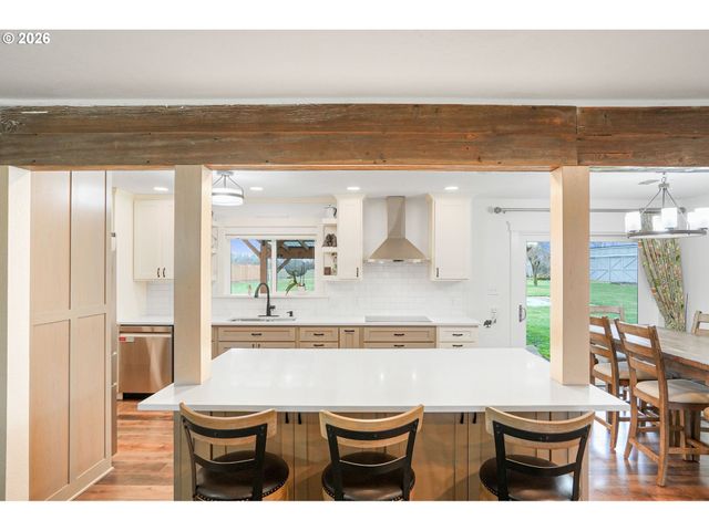 30596 HORSESHOE Dr, Albany, OR 97321