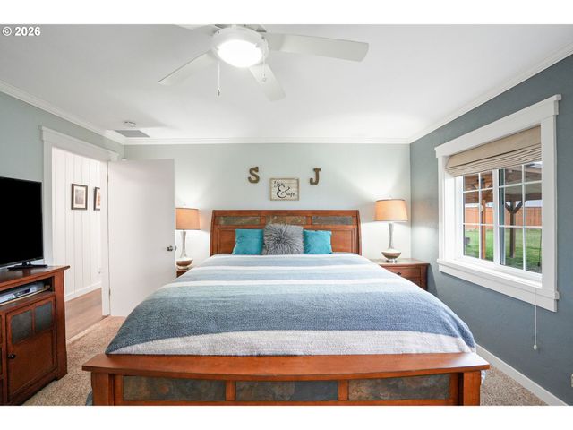 30596 HORSESHOE Dr, Albany, OR 97321