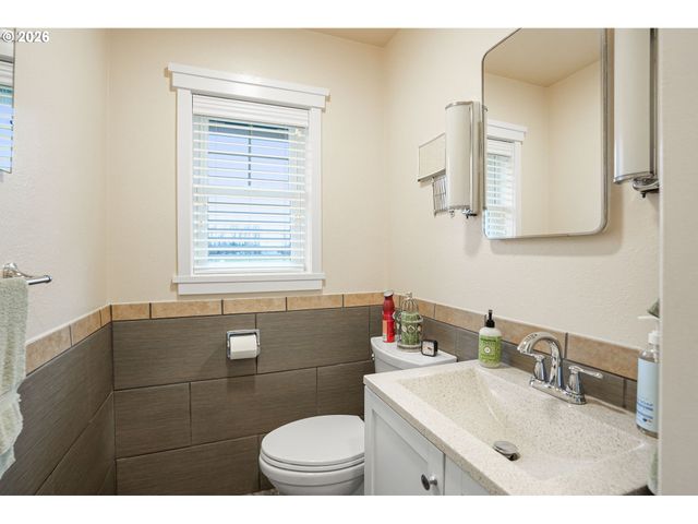 30596 HORSESHOE Dr, Albany, OR 97321