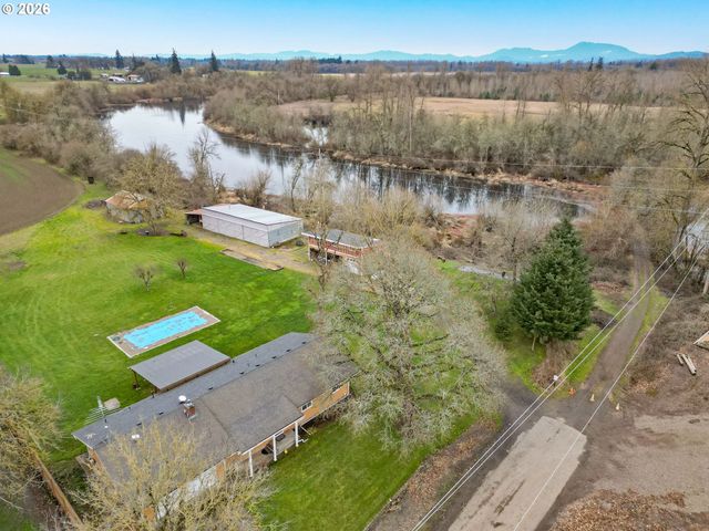 30596 HORSESHOE Dr, Albany, OR 97321