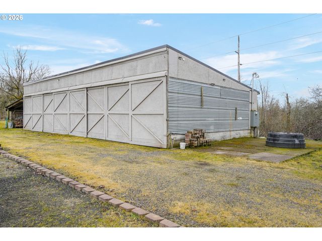 30596 HORSESHOE Dr, Albany, OR 97321