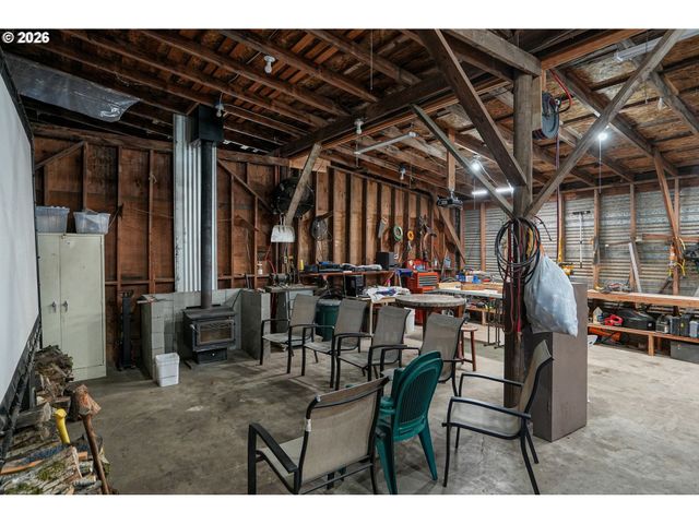 30596 HORSESHOE Dr, Albany, OR 97321