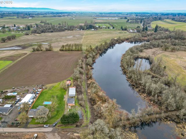 30596 HORSESHOE Dr, Albany, OR 97321