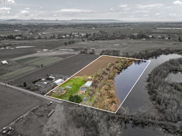 30596 HORSESHOE Dr, Albany, OR 97321