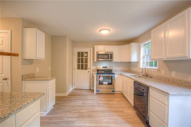 3043 Saddle Creek Drive, Gainesville, GA 30507