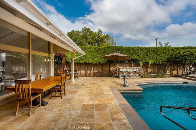 3030 E Elgin E, Orange, CA 92869