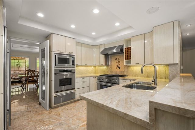 3030 E Elgin E, Orange, CA 92869