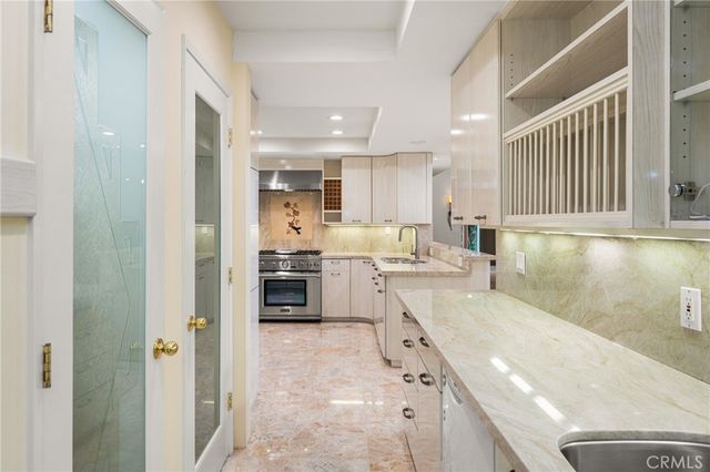 3030 E Elgin E, Orange, CA 92869