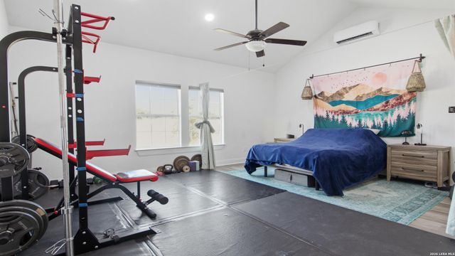 105 Hidden Haven, Floresville, TX 78114