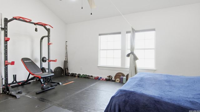 105 Hidden Haven, Floresville, TX 78114