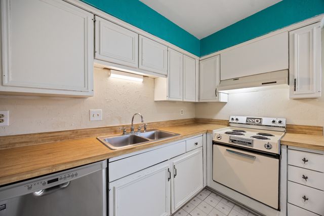 529 W Lookout Drive 225, Richardson, TX 75080