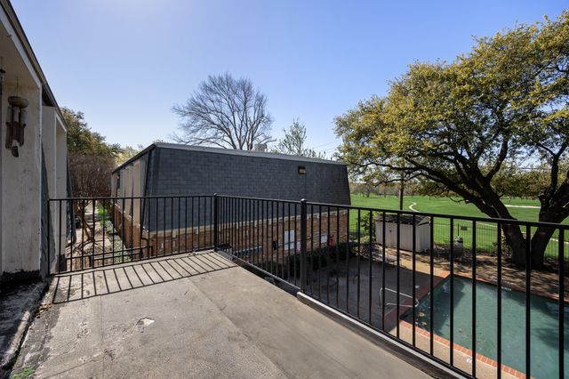 529 W Lookout Drive 225, Richardson, TX 75080