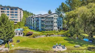 9201 NE Juanita Drive #101, Kirkland, WA 98034