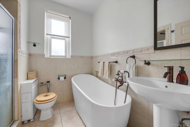 111-15 75th Avenue 6J, Forest Hills, NY 11375