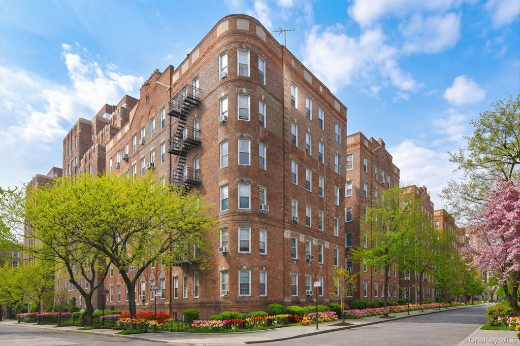 111-15 75th Avenue 6J, Forest Hills, NY 11375