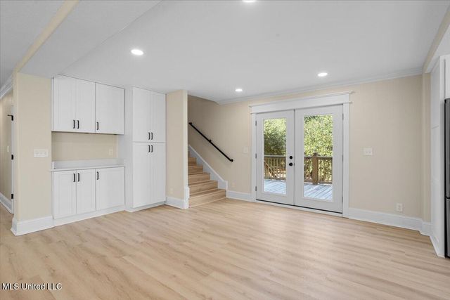 749 E North Street, Pass Christian, MS 39571