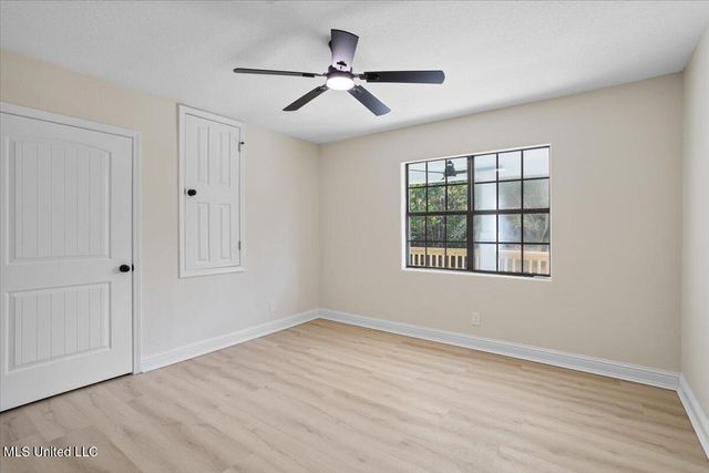 749 E North Street, Pass Christian, MS 39571