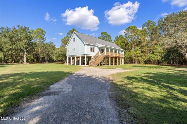 749 E North Street, Pass Christian, MS 39571