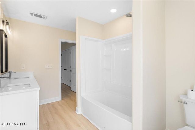 749 E North Street, Pass Christian, MS 39571