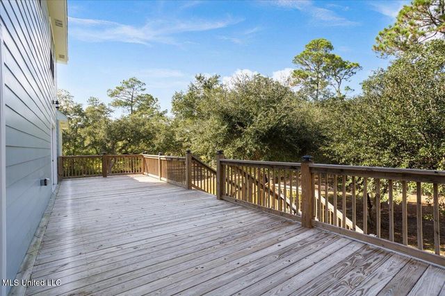 749 E North Street, Pass Christian, MS 39571