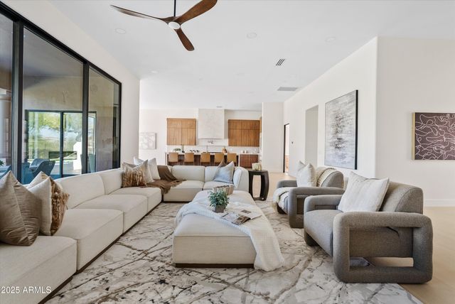 11792 E SAND HILLS Road, Scottsdale, AZ 85255