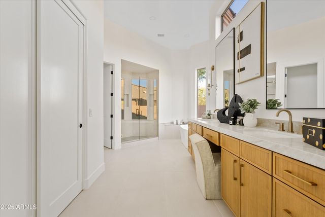 11792 E SAND HILLS Road, Scottsdale, AZ 85255