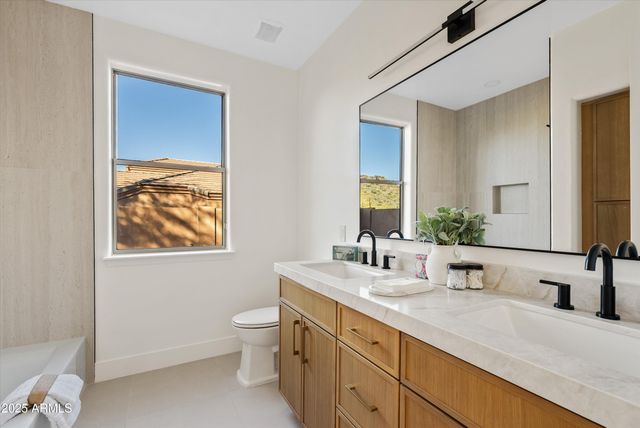 11792 E SAND HILLS Road, Scottsdale, AZ 85255