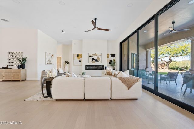 11792 E SAND HILLS Road, Scottsdale, AZ 85255