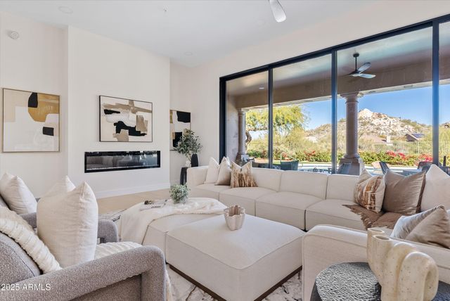 11792 E SAND HILLS Road, Scottsdale, AZ 85255