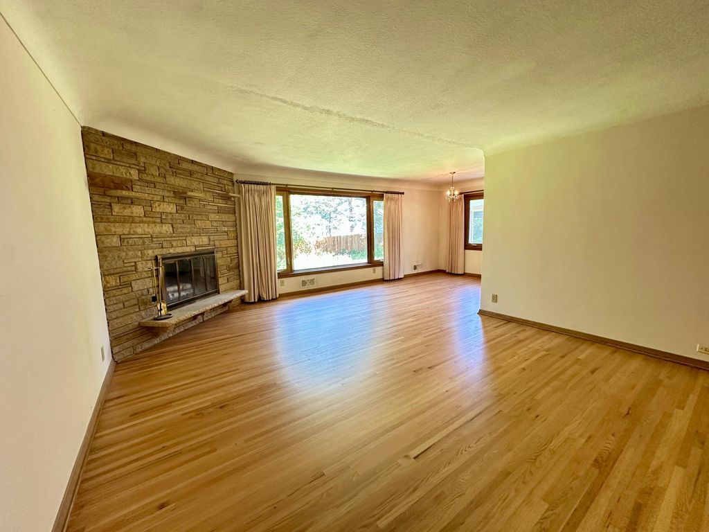 732 Forest Dale Road, New Brighton, MN 55112 — photo 4