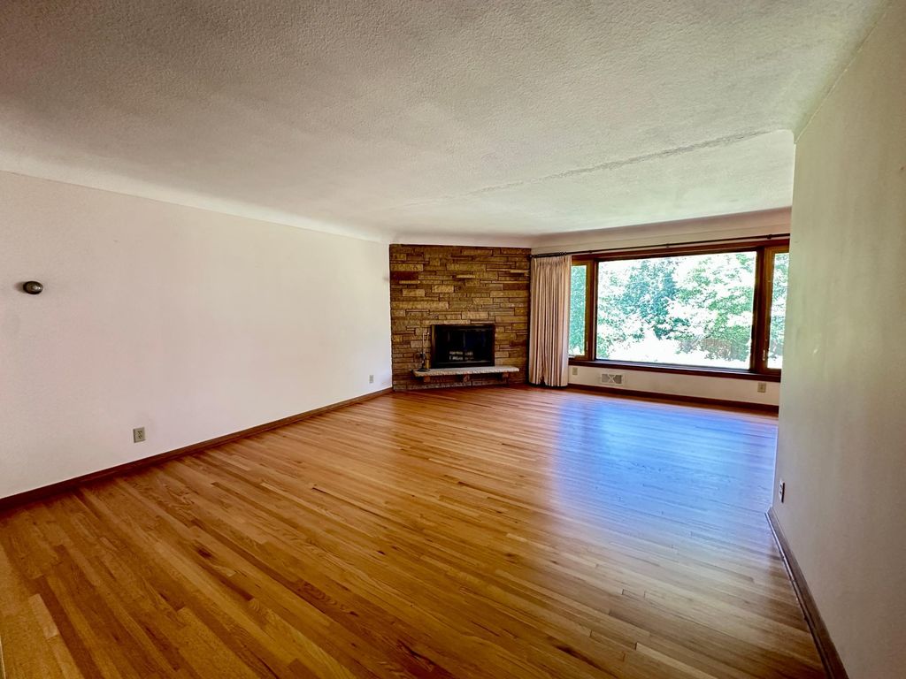 732 Forest Dale Road, New Brighton, MN 55112 — photo 5
