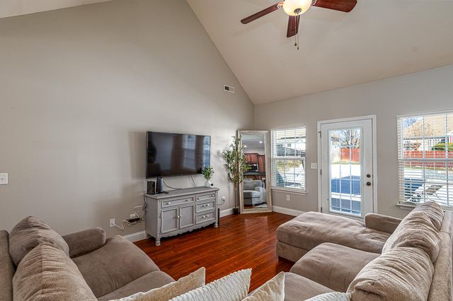 588 Thoroughbred Drive NE, Cleveland, TN 37312