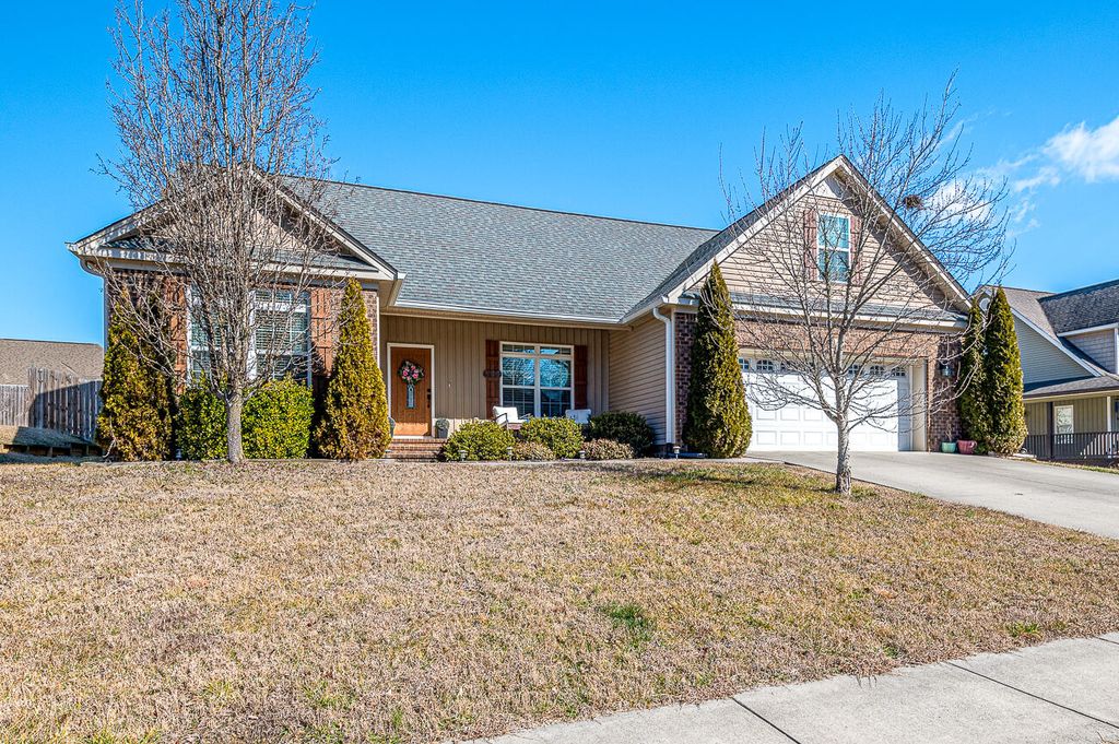 588 Thoroughbred Drive NE, Cleveland, TN 37312