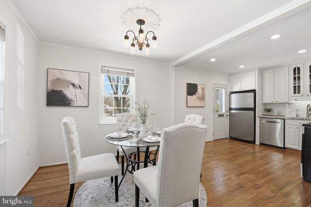 9652 LINDENBROOK ST, Fairfax, VA 22031