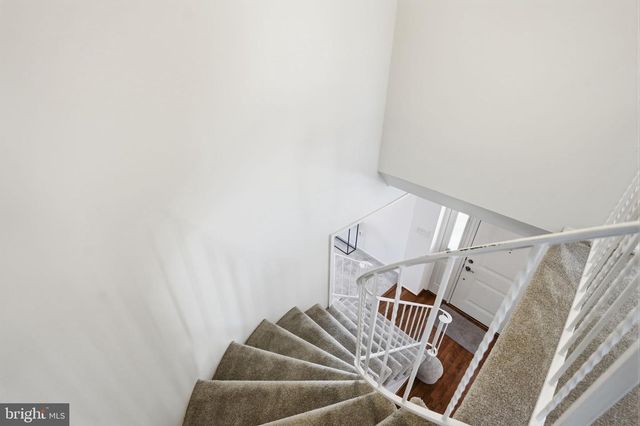 9652 LINDENBROOK ST, Fairfax, VA 22031