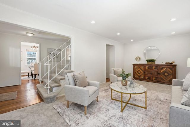 9652 LINDENBROOK ST, Fairfax, VA 22031