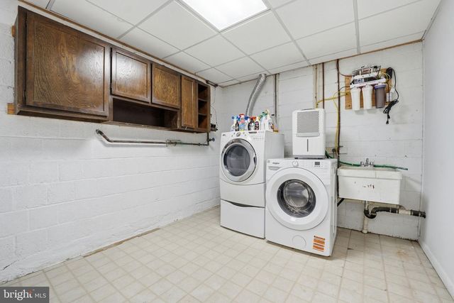 9652 LINDENBROOK ST, Fairfax, VA 22031